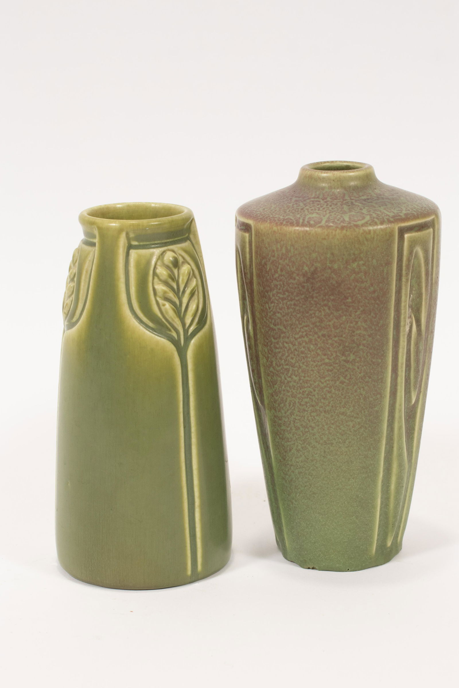 ROOKWOOD POTTERY VASES, 1922 & 1914, 2 PCS, H 6"-7", (1 of 3)