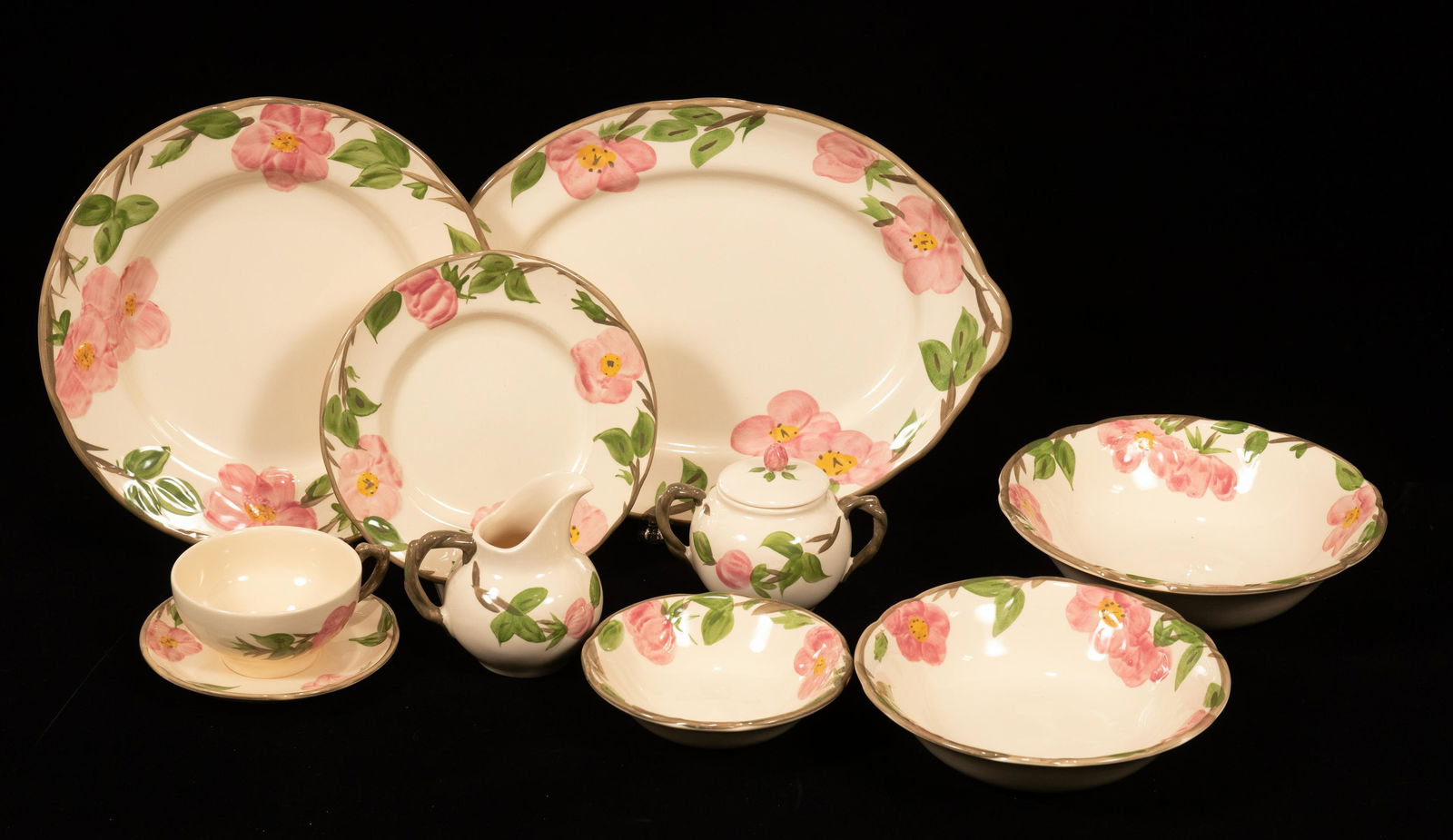 FRANCISCAN DESERT ROSE DINNERSET FOR 12 71 PCS (1 of 6)