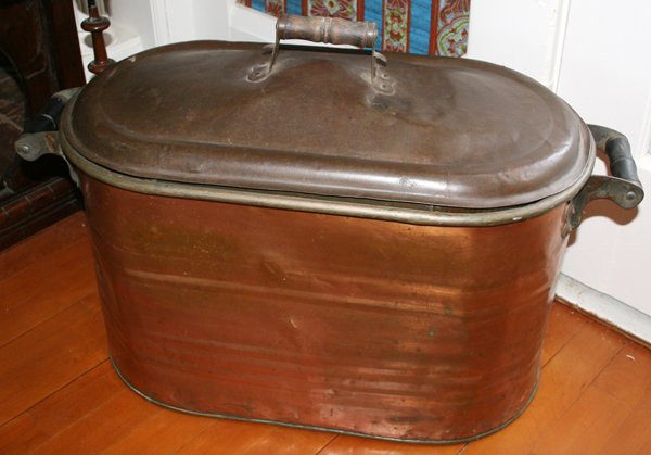 AMERICAN DOUBLE HANDLED WASH BOILER, H 17", : AMERICAN DOUBLE HANDLED WASH BOILER, H 17", L 27", D 13":Wooden handles.
