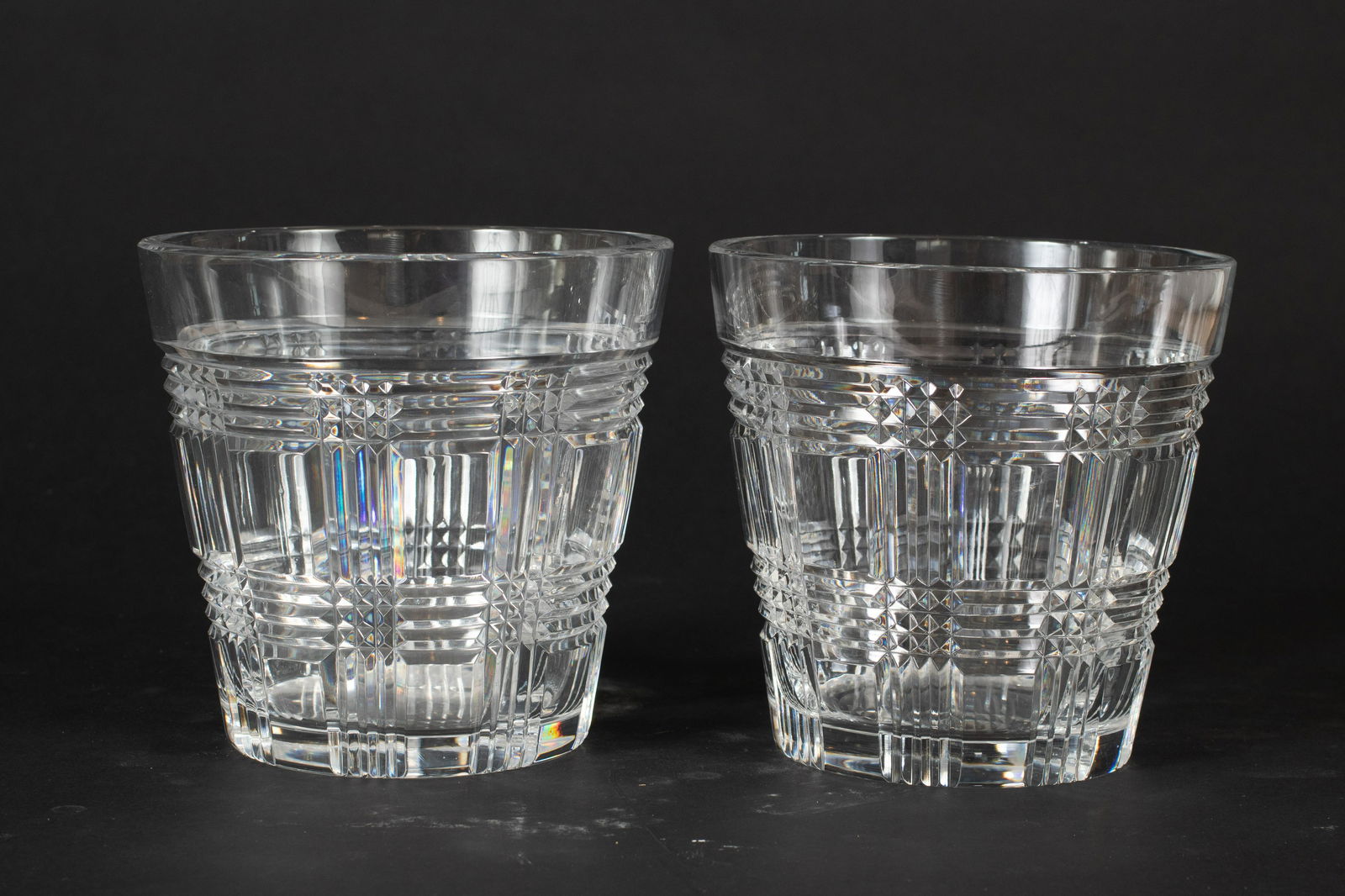RALPH LAUREN 'GLEN PLAID' CRYSTAL ICE BUCKETS, PAIR, H: RALPH LAUREN 'GLEN PLAID' CRYSTAL ICE BUCKETS, PAIR, H 6.5", DIA 6.5" A pair of Ralph Lauren 'Glen Plaid' crystal ice buckets. Each bearing signature branding to the undersides. From a Grosse Pointe S