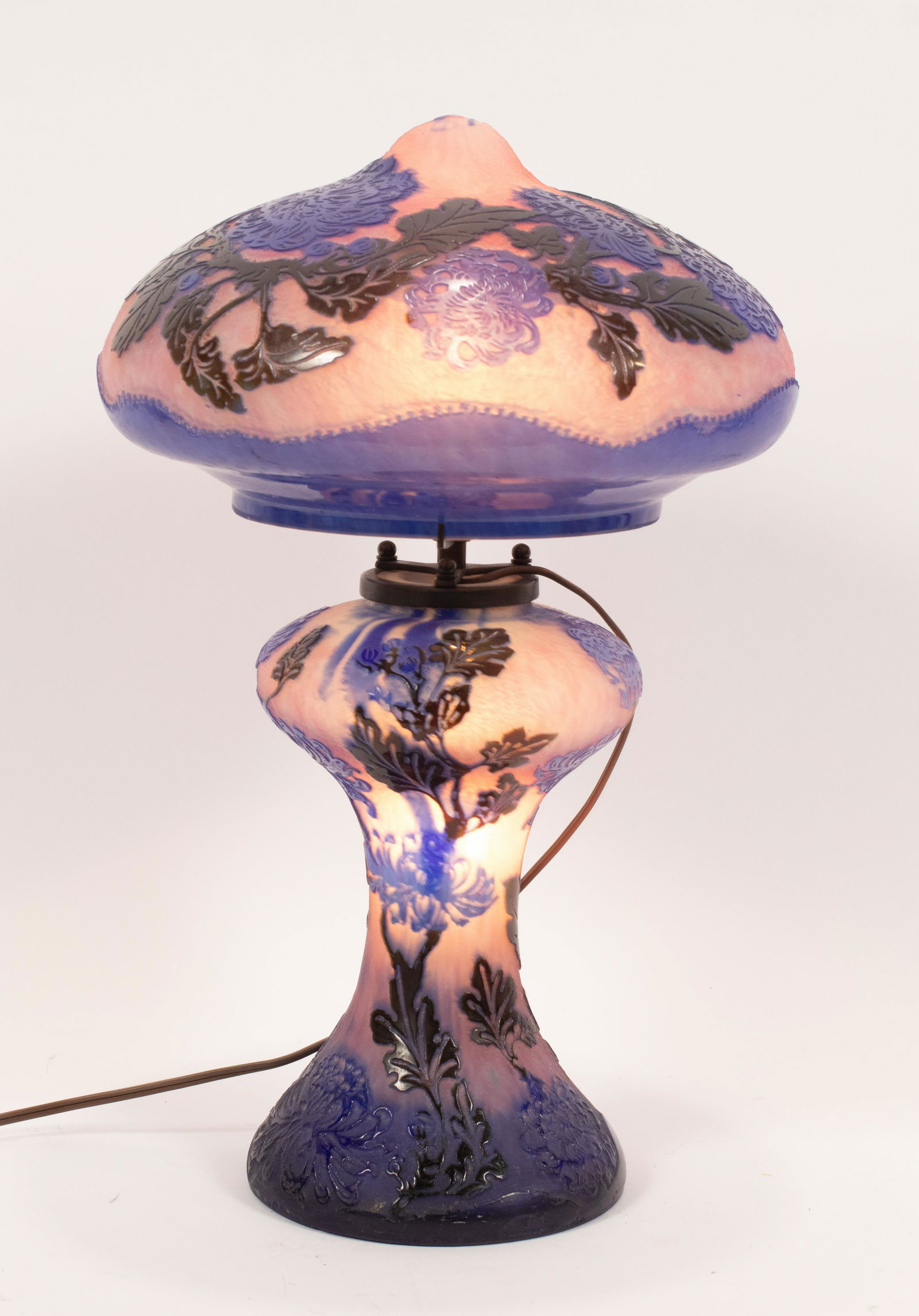 GEEF LYON (FRENCH, 20TH CENTURY) CAMEO GLASS & BRONZE (1 of 9)