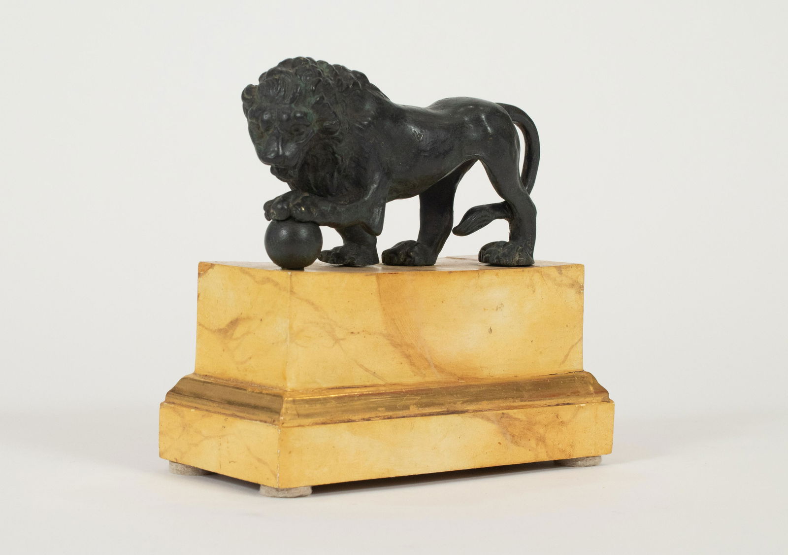 CONTINENTAL  BRONZE LION ON MARBLE PLINTH EARLY 20TH (1 of 3)