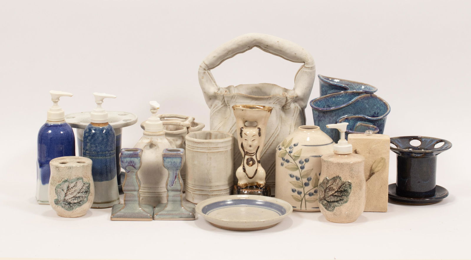 CERAMIC VASES AND NOTION ARTICLES (1 of 9)