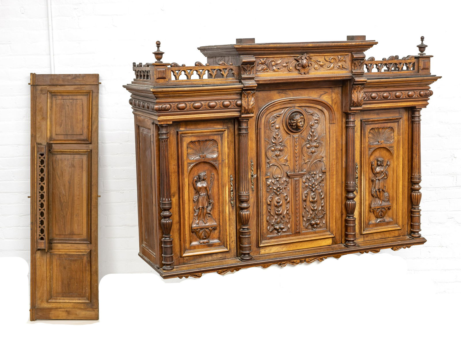 OAK WALL CABINET WITH MODIFIED RACK (1 of 2)