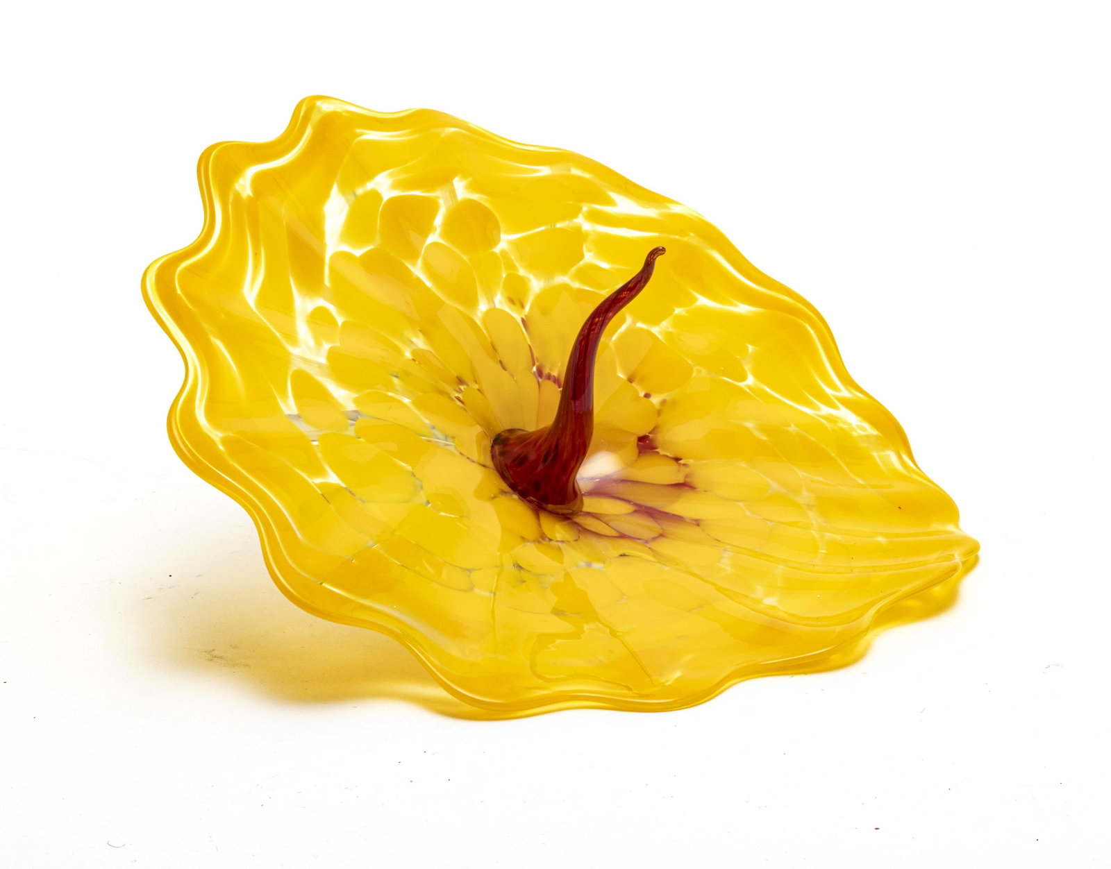 DALE CHIHULY, GLASS YELLOW AND RED BEL FIORI: DALE CHIHULY, GLASS YELLOW AND RED BEL FIORI, DIA 11.5" PP65. Yellow flower sculpture, red stamen.