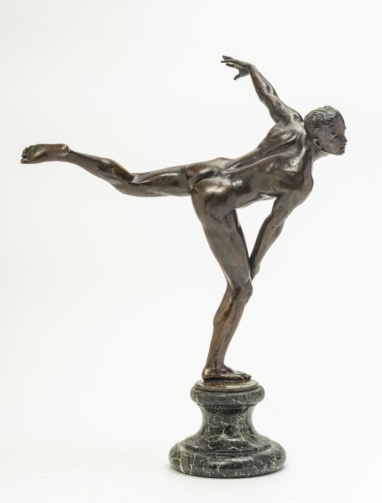 ROBERT TAIT MCKENZIE ORIGINAL BRONZE SCULPTURE (1 of 4)