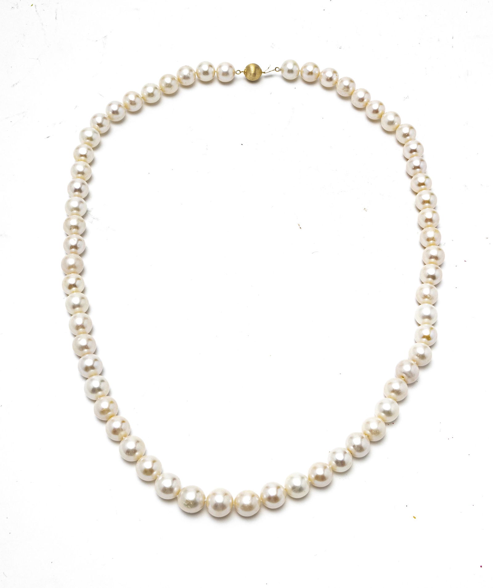 SOUTH SEA SILVER HUE PEARL NECKLACE 58 PEARLS (1 of 1)