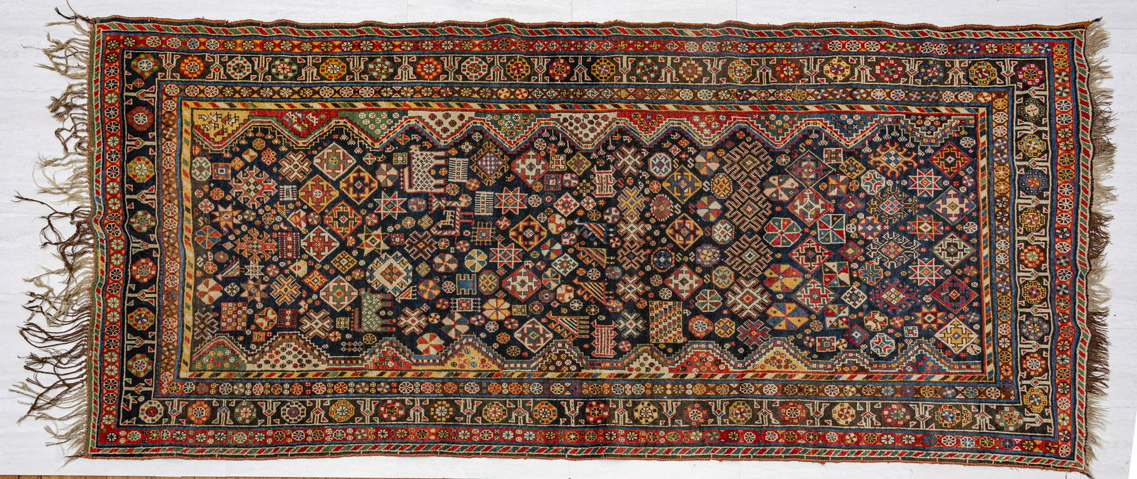SOUTHWEST IRAN, PERSIA, LURI HANDWOVEN WOOL RUG (1 of 2)