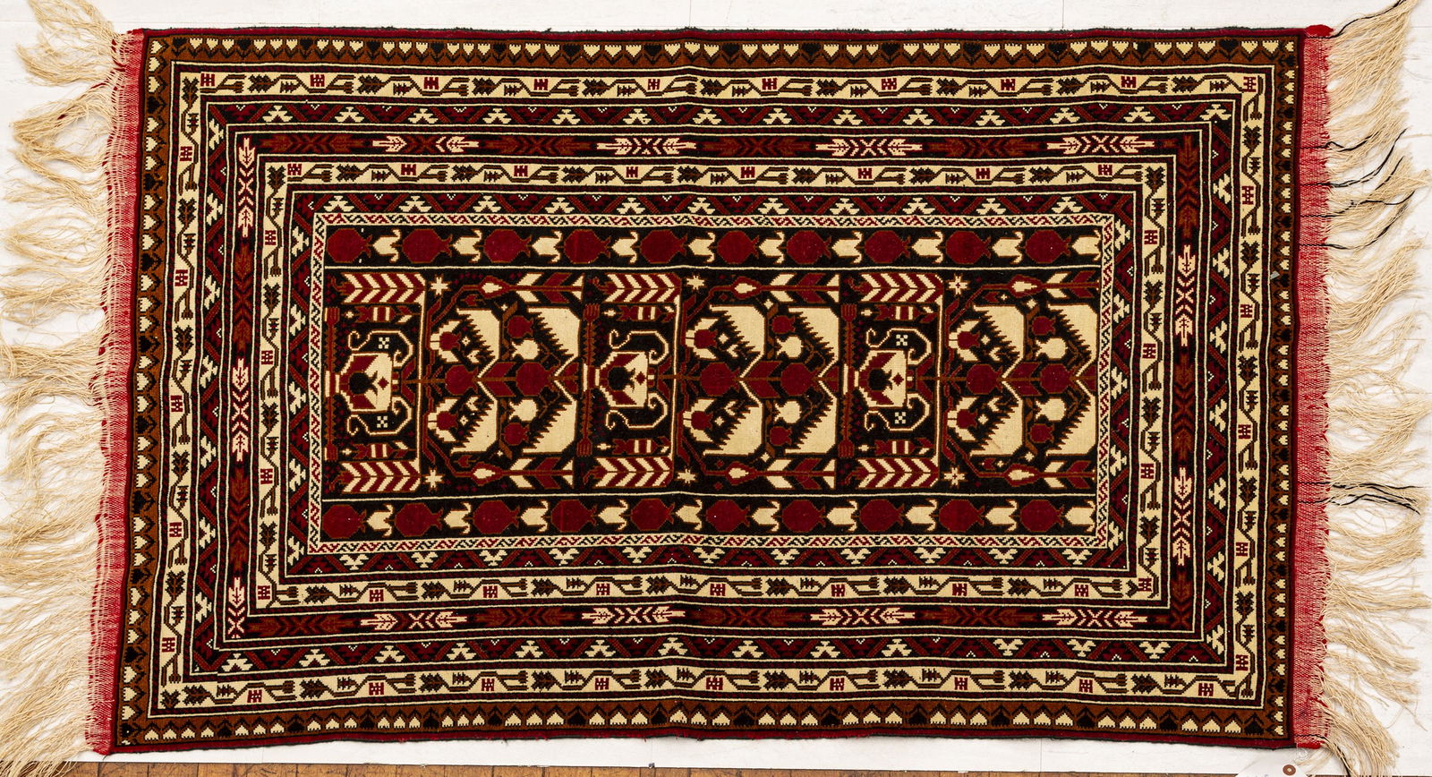 TURKISH HANDWOVEN WOOL RUG, W 2' 11", L 4' 7" (1 of 2)