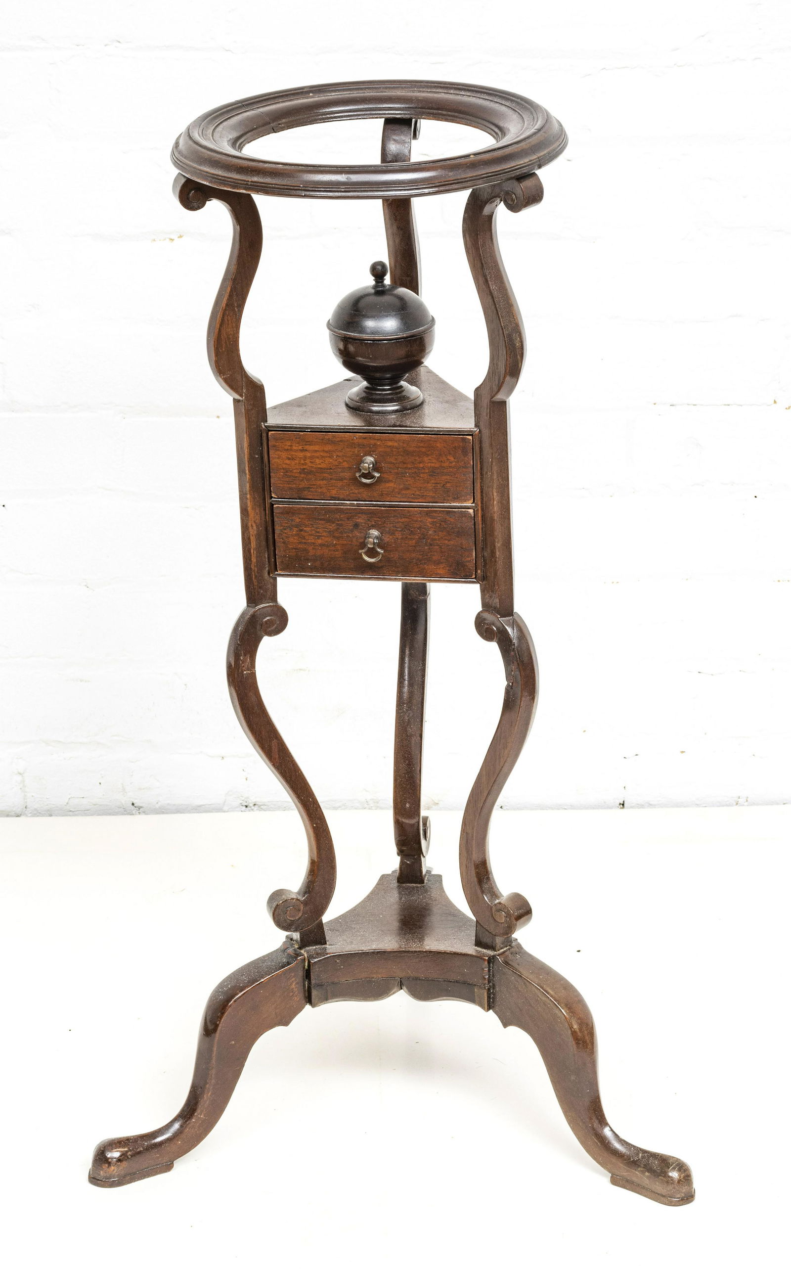 ANTIQUE CARVED MAHOGANY WIG STAND (1 of 3)