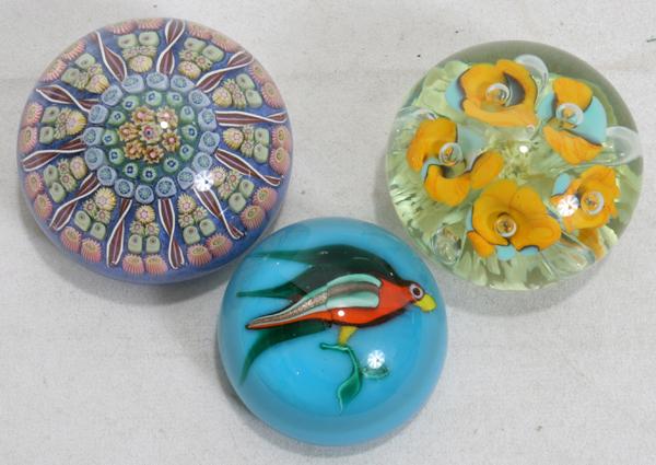 MILLEFLEUR, BPK & RONALD HANSEN PAPERWEIGHTS, : MILLEFLEUR, BPK & RONALD HANSEN "PARROT" PAPERWEIGHTS, THREE:Mille fleur and twisted cane weight with seven rows of canes against lavender ground dia 2 3/4". Ronald E. Hansen parrot weight 2 1/4" sign