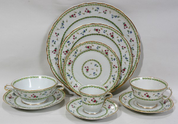 BERNARDAUD LIMOGES 'ARTOIS VERT' DINNER SERVICE: BERNARDAUD LIMOGES 'ARTOIS VERT' DINNER SERVICE, 127 PIECES:A porcelain dinner service for twelve decorated with a multicolor floral pattern, including 15 dinner plates, Dia.10 1/2", 15 salad plates,