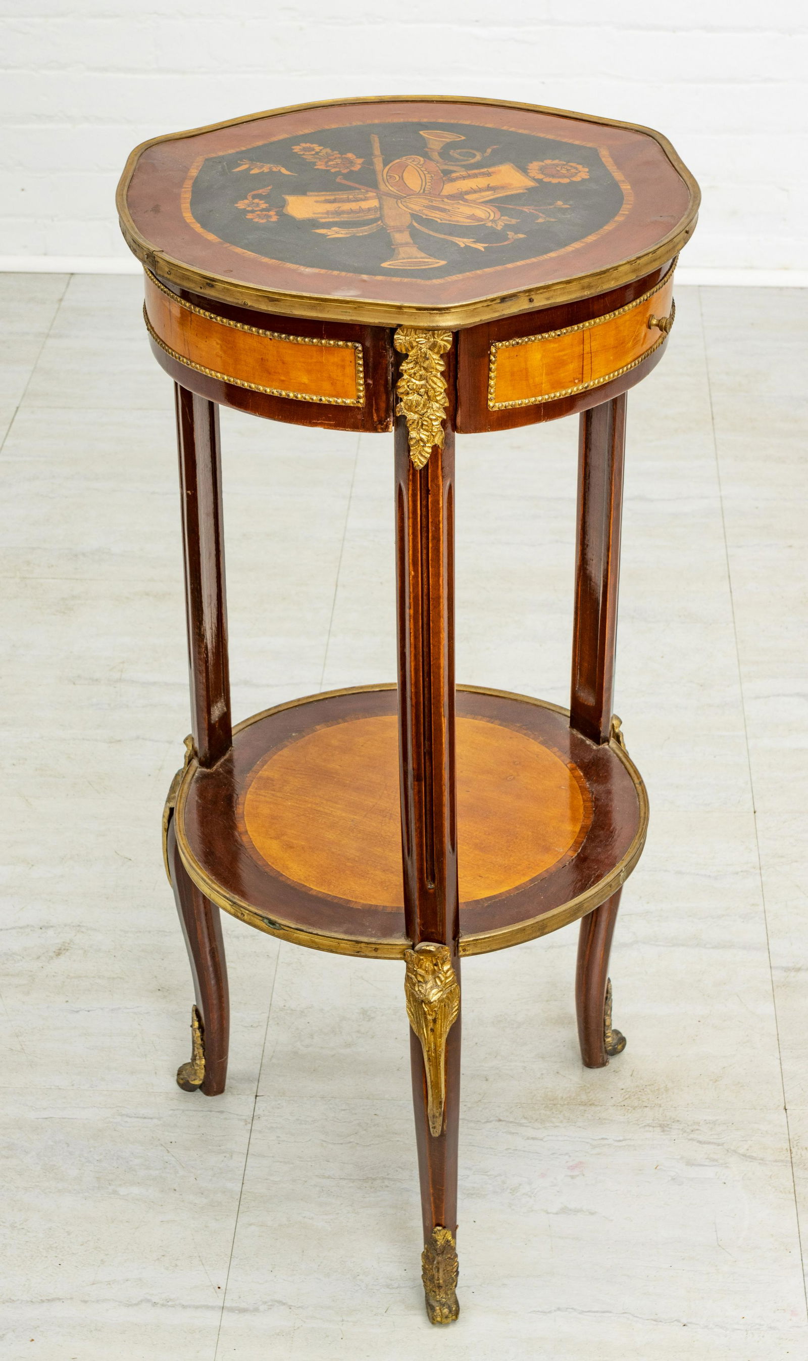 FRENCH LOUIS XV STYLE MAHOGANY END TABLE, H 33", DIA (1 of 4)