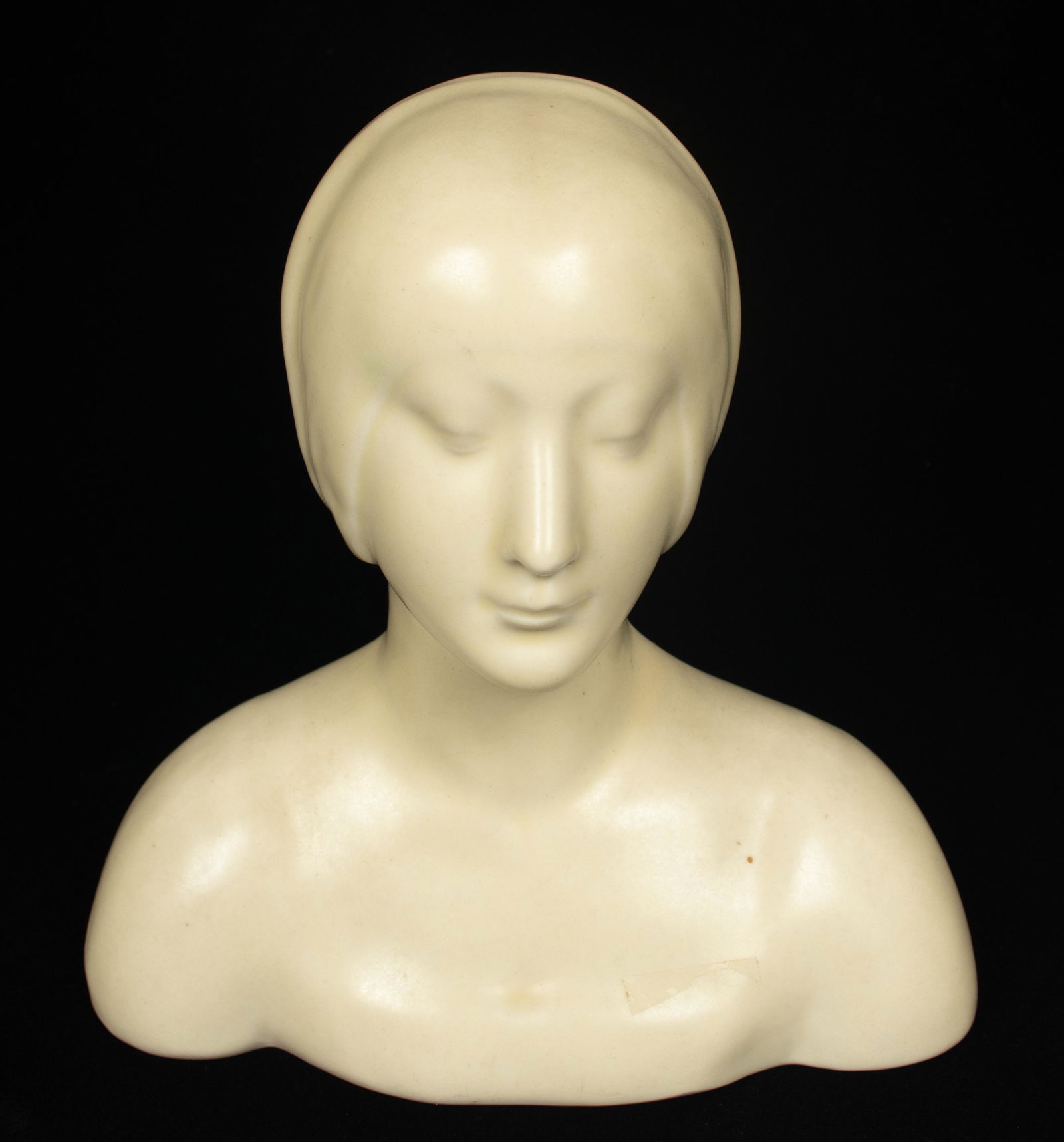 ROOKWOOD POTTERY BUST OF BEATRICE, 1929, H 7.5", W 8" (1 of 3)