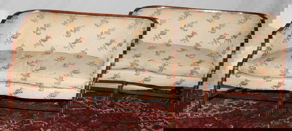 ENGLISH GEORGIAN STYLE MAHOGANY SETTEES, PAIR, : ENGLISH GEORGIAN STYLE MAHOGANY SETTEES, PAIR, L 55":Each having a loose seat cushion, raised on Chinese Chippendale style legs. Linen upholstery. From the collection of Dr Douglas Crary, Ann Arbor, M