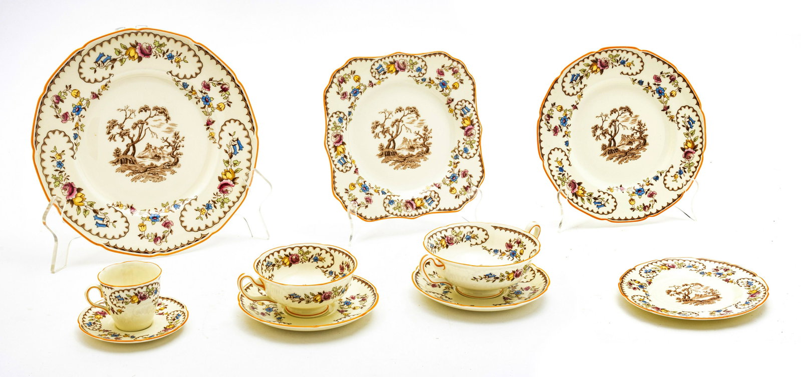 ROYAL DOULTON "THE BEAUFORT" PORCELAIN SERVICE FOR 12,: ROYAL DOULTON "THE BEAUFORT" PORCELAIN SERVICE FOR 12, 147 PCS 12 cups,16 saucers, 12 Demitasse cups, 12 demitasse saucers, 12 salad plates 8", 16 dinner plates 10.5", 12 cream soup bowls, 12 cream so