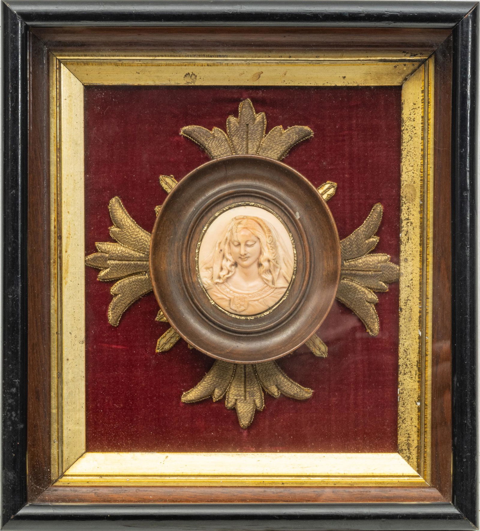 ANTIQUE FRAMED RELIEF CARVED CORAL CAMEO PLAQUE, H 2" W (1 of 2)