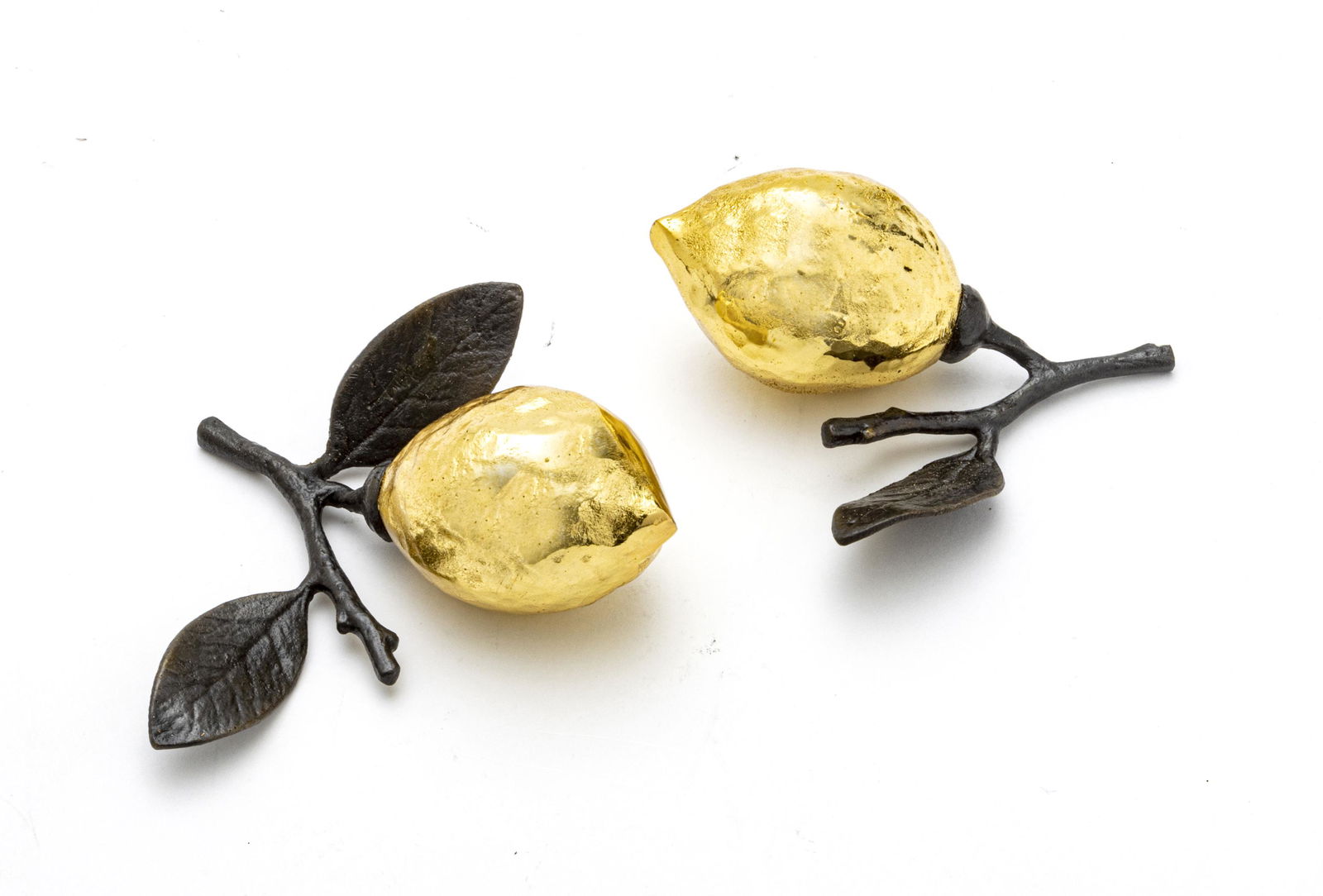 MICHAEL ARAM, LEMON FORM SALT & PEPPER SHAKERS, H 1.5", (1 of 2)