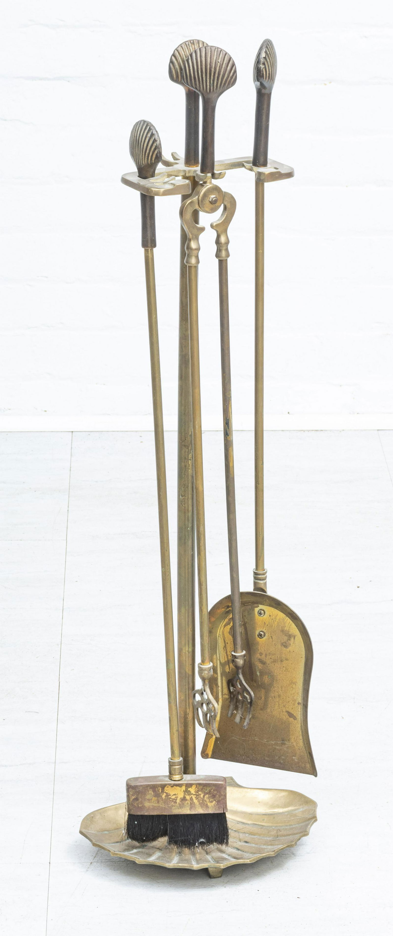 BRASS FIREPLACE TOOLS, 4 PCS, H 31" (1 of 2)