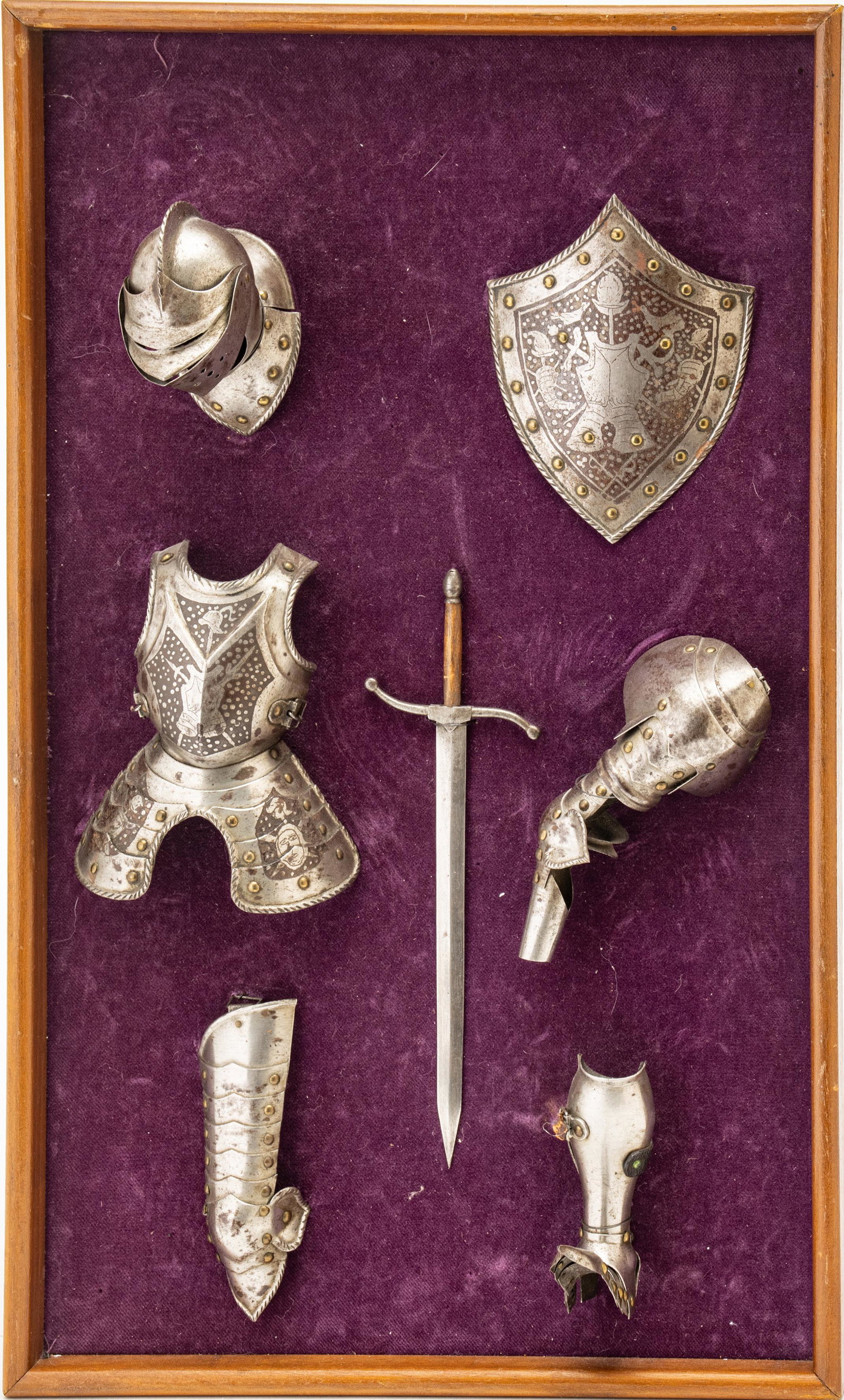MINITURE ARMOUR ASSEMBLAGE H 17" W 10": MINITURE ARMOUR ASSEMBLAGE H 17" W 10" Estate of Joan Young, Kalamazoo, Mi.