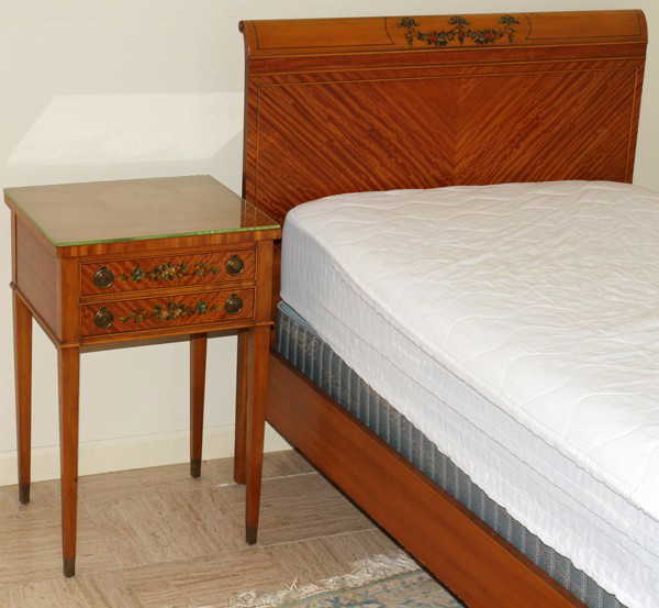 121071 JOHNSON FURNITURE CO, GRAND RAPIDS BEDROOM SET