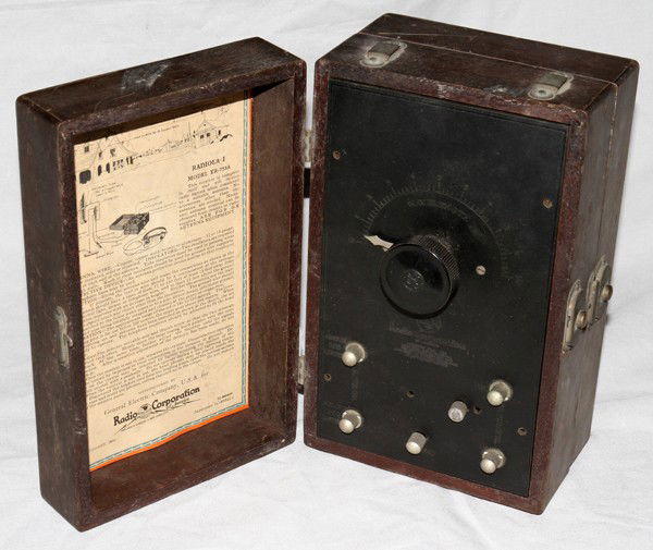 GENERAL ELECTRIC RADIOLA-I MODEL ER 753A RADIO: GENERAL ELECTRIC RADIOLA-I MODEL ER 753A RADIO, 1922, H 10", W 5", D 6":1922