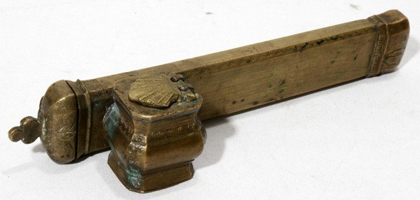 CHINESE BRASS BRUSH HOLDER, H 7 1/2", W/INK POT: CHINESE BRASS BRUSH HOLDER, H 7 1/2", WITH INK POT, 19TH C.:Ink pot is attached to brush holder and is 19th.c. Hand chased. From the collection of Dr Douglas Crary, Ann Arbor, Mi.