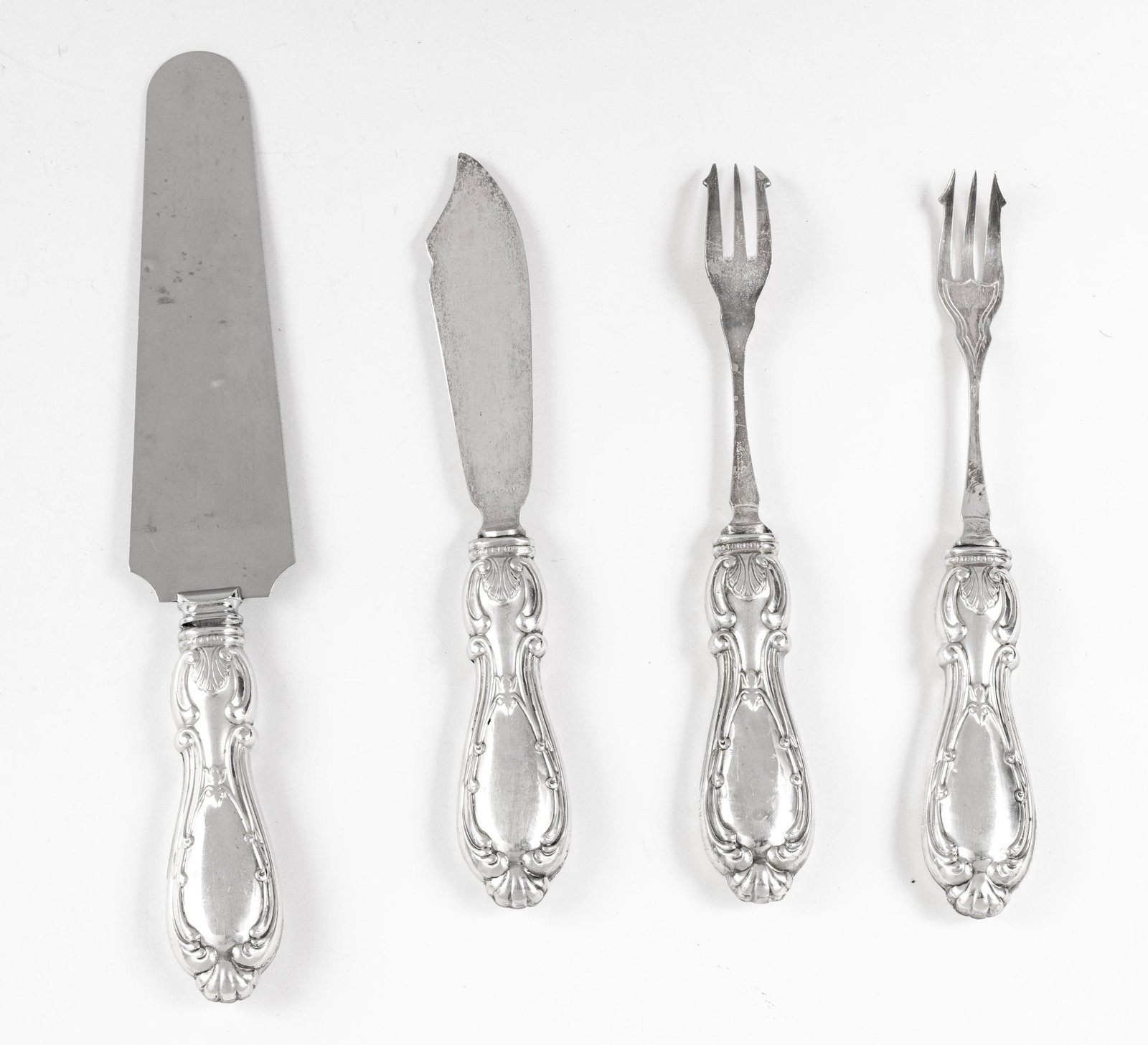 STERLING SILVER HANDLE SERVING PIECES 4 PCS. (1 of 2)