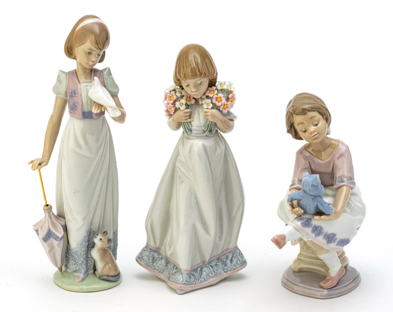 LLADRO PORCELAIN FIGURES, 3 H 6" - 8" (1 of 5)