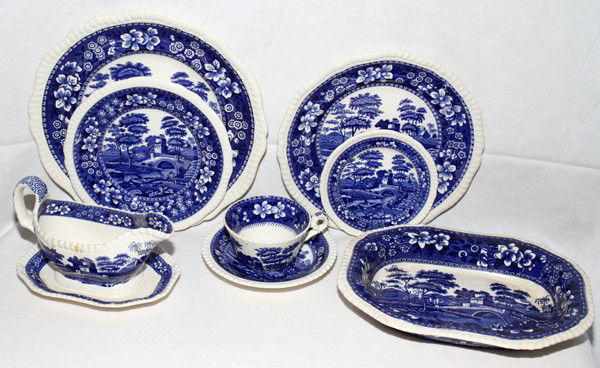 COPELAND SPODE'S TOWER PORCELAIN DINNER SERVICE: COPELAND SPODE'S TOWER PORCELAIN DINNER SERVICE, FIFTY PIECES, SERVICE FOR 8:Service includes eight each of dinner plates Dia 10 1/2", salad plates Dia 9", bread plates Dia 7 1/2", butter pats, cups w