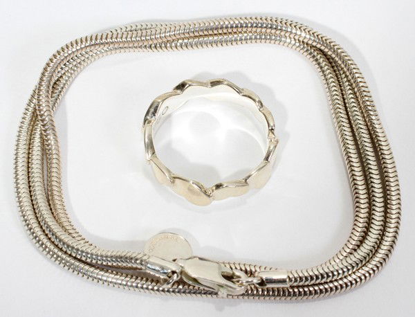TIFFANY & CO. CHAIN & PALOMA PICASSO RING: TIFFANY & CO. STERLING CHAIN, L 16", & PALOMA PICASSO STERLING RING:includes a Tiffany snake chain, 16" L. and a Paloma Picasso modern heart ring. Two pieces total.