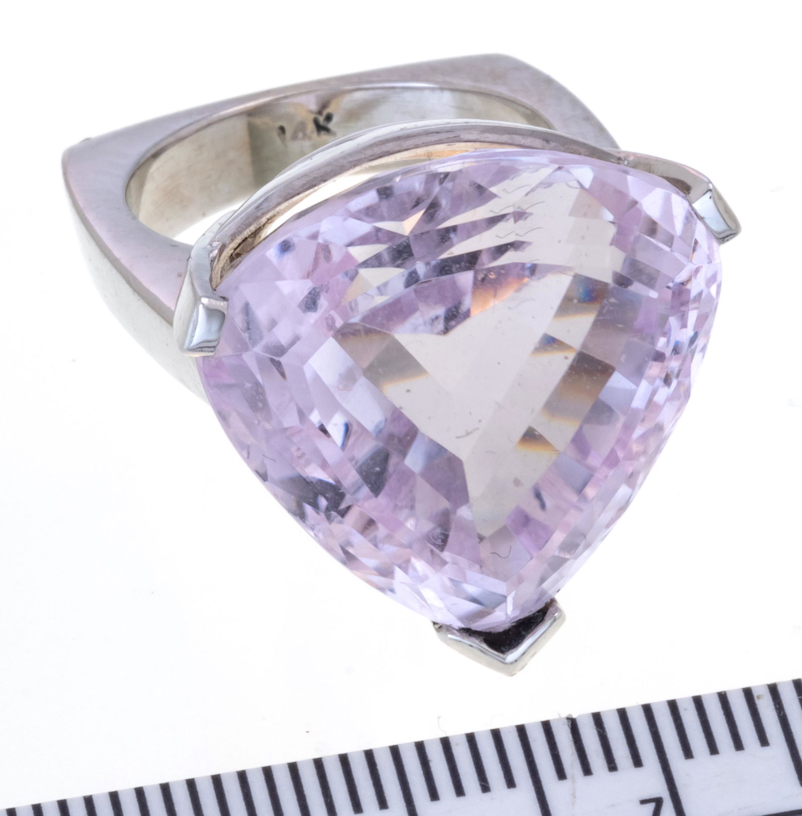 KUNZITE AND 14KT WHITE GOLD RING SIZE 6 3/4 (1 of 2)