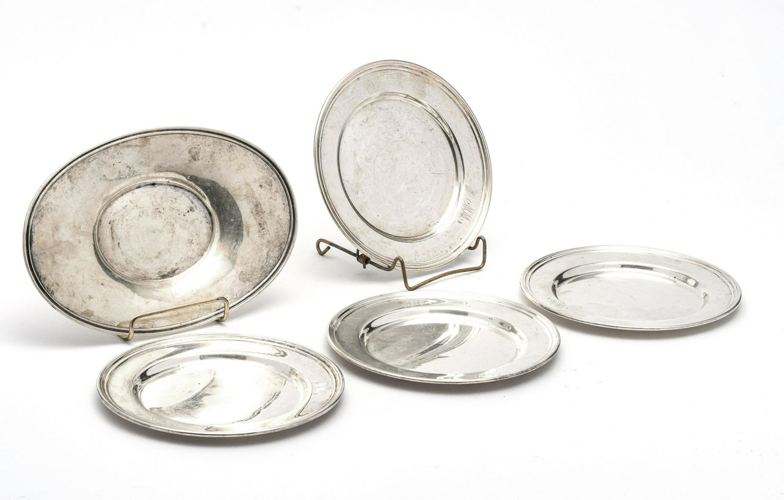 INTERNATIONAL STERLING SILVER PLATES & SALVER, 4 PCS, L 6"-8", T.W. 16.04 TOZ (1 of 3)