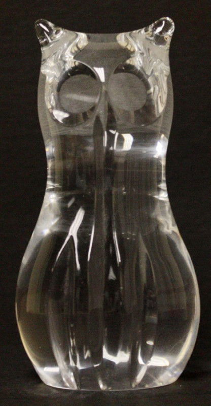 SPODE CRYSTAL OWL, H 3 1/2": SPODE CRYSTAL OWL, H 3 1/2":"SPODE" and "6873" etched on bottom.