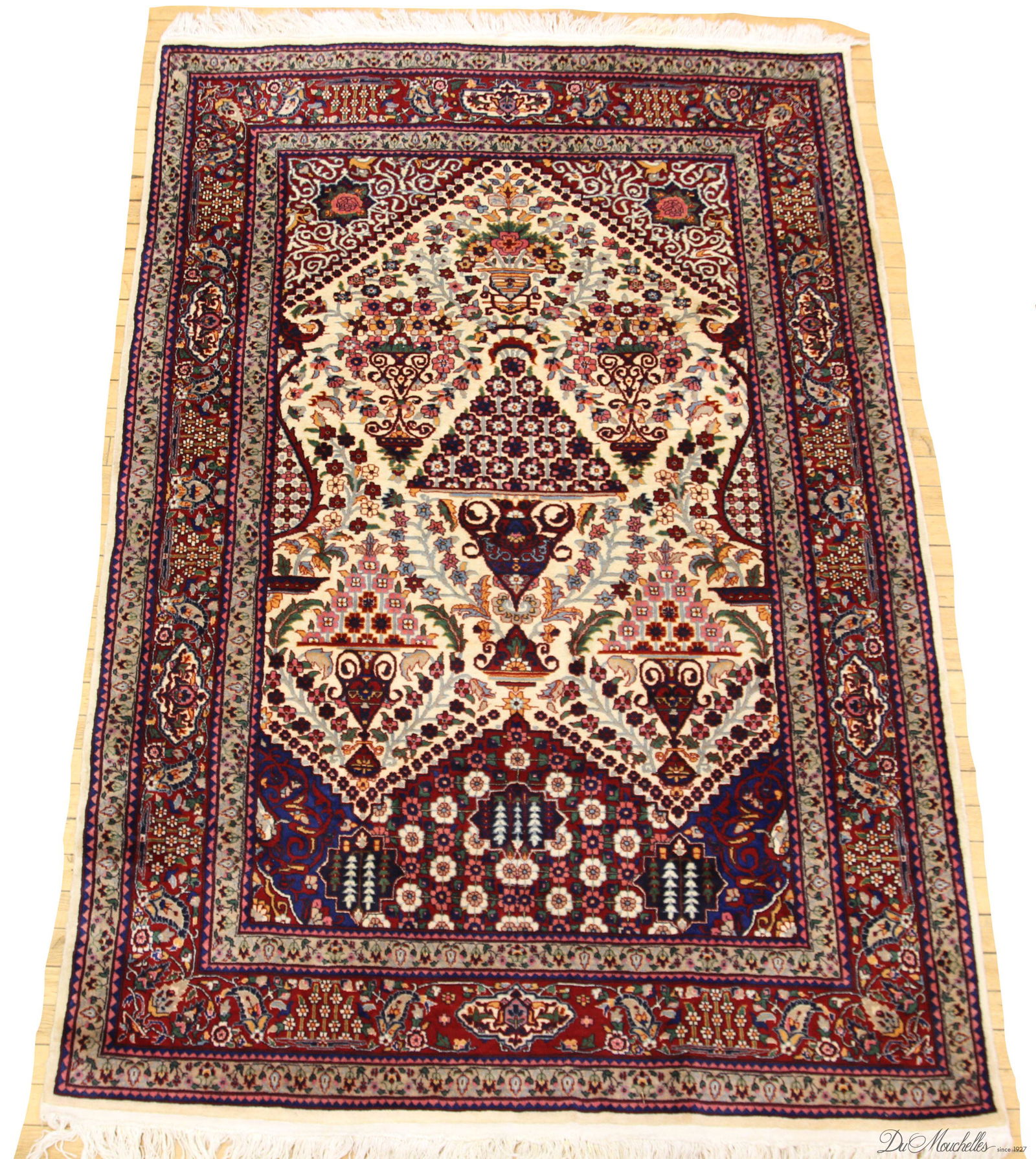 KESHAN PERSIAN HAND WOVEN PRAYER CARPET C. 1950 W 4'7" L 6'9" (1 of 5)