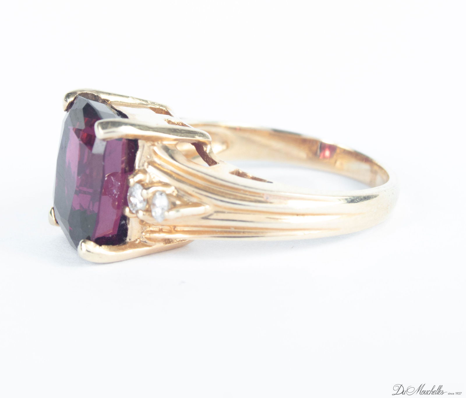 GARNET AND DIAMOND RING SIZE 6 (1 of 2)