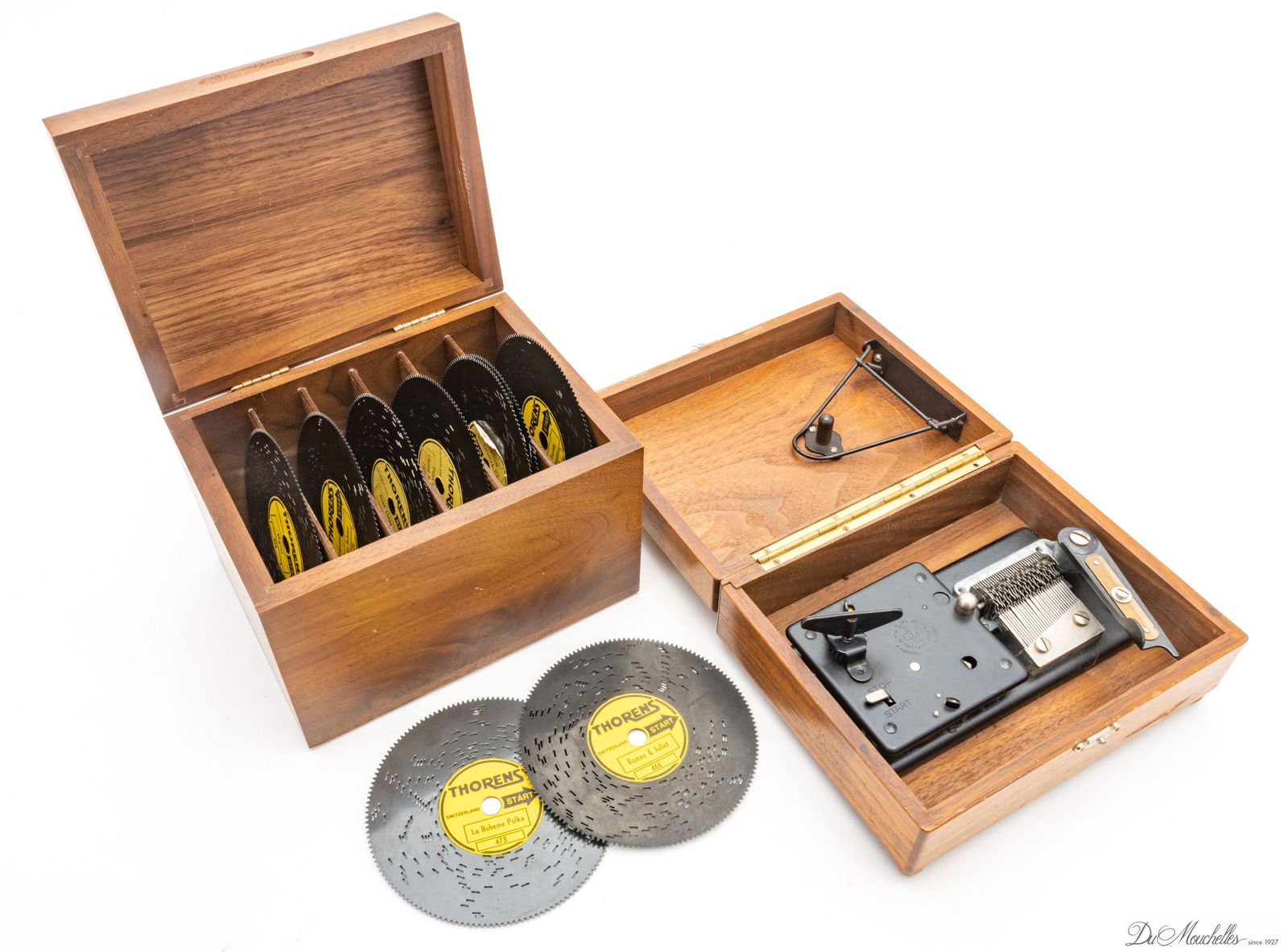 THORENS MUSIC BOX  + 8 RECORDS  H 4 12/4" (1 of 6)