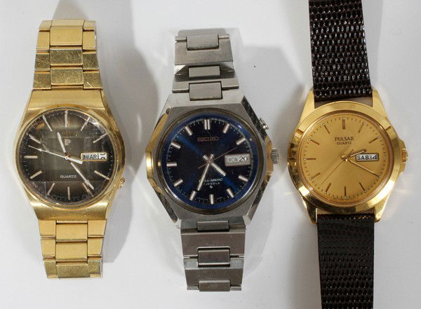 SEIKO 'BELL MATIC' STAINLESS WRIST WATCH & TWO: SEIKO 'BELL MATIC' STAINLESS WRIST WATCH, & TWO PULSAR WATCHES:Including 1 Seiko "Bell-Matic" stainless steel wrist watch and 2 Pulsar wrist watches.