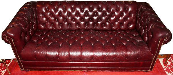 BURGUNDY TUFTED LEATHER CHESTERFIELD SOFA L 77 BURGUNDY TUFTED LEATHER CHESTERFIELD SOFA L 77