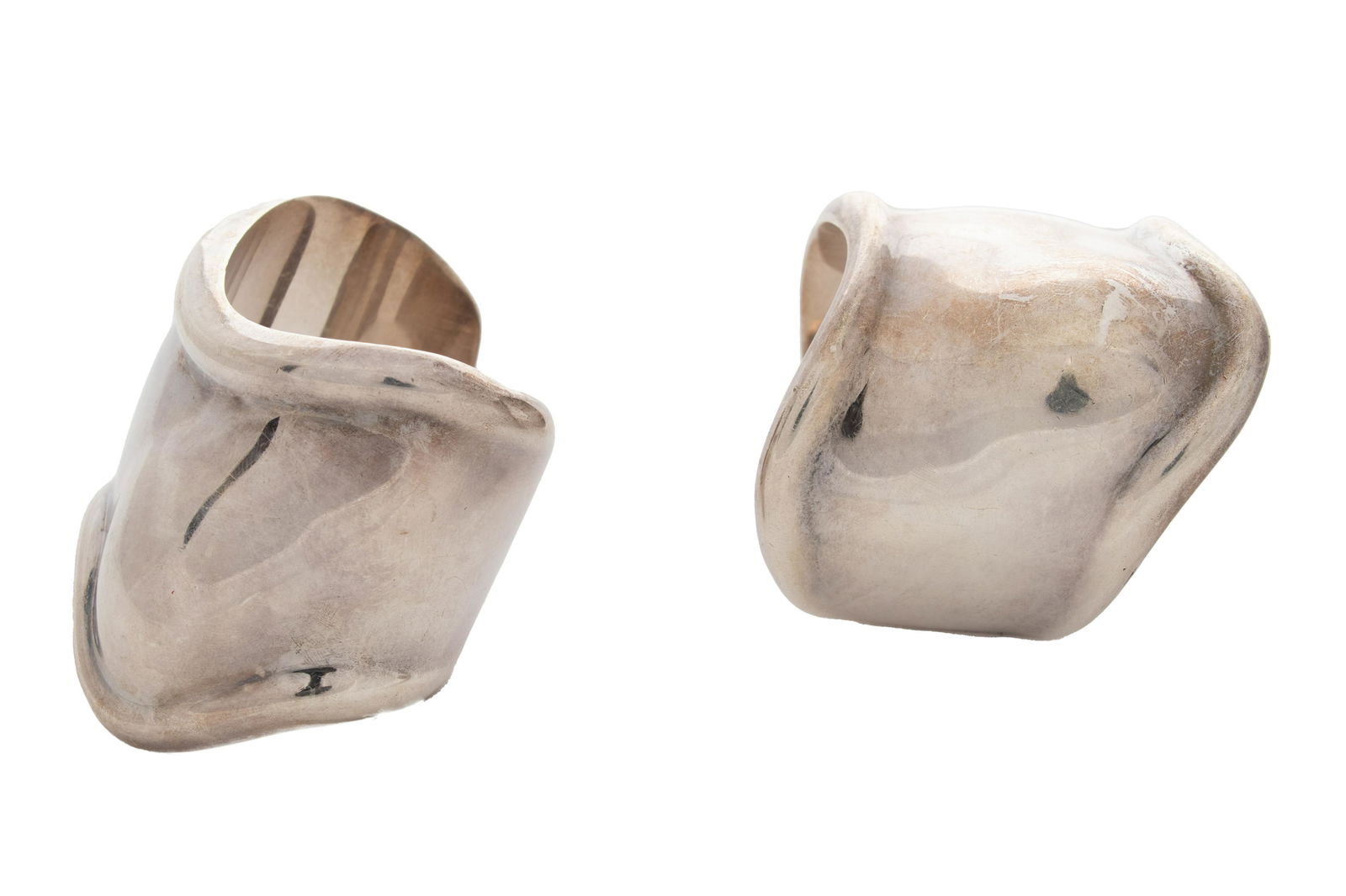 ELSA PERETTI FOR TIFFANY & CO. STERLING SILVER CUFF BRACELETS, PAIR, H 2", W 2.25", T.W. 5.85 TOZ (1 of 3)