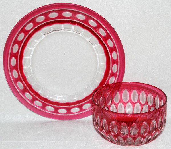 RUBY CUT-TO-CLEAR CRYSTAL PLATE & BOWL, C. 1900: RUBY CUT-TO-CLEAR CRYSTAL PLATE & BOWL, C. 1900, DIA 8 3/4" & 5":Cranberry overlay crystal cut-to-clear with oval windows, including 1 plate, Dia.8 3/4", and 1 bowl, H.3", Dia.5". Two pieces total. Th