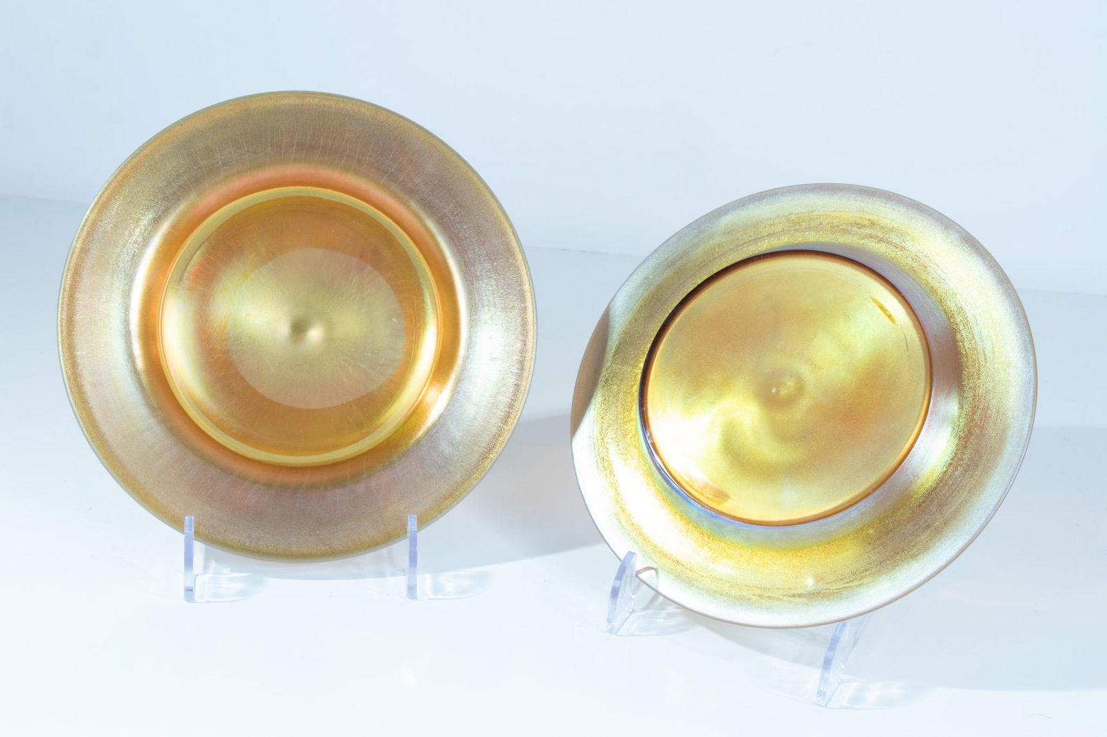 STEUBEN GOLD AURENE ART GLASS PLATES, 20TH C., TWO PIECES, DIA 8" (1 of 2)