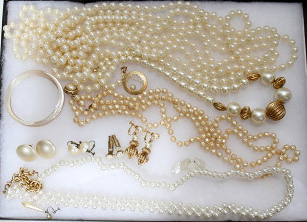 FAUX PEARL COSTUME JEWELRY, 17 PIECES: FAUX PEARL COSTUME JEWELRY, 17 PIECES:Including 1 Napier necklace, L.25 3/4", with a pair of matching Napier ear clips; 1 single dangle ear clip; 1 necklace, L.37 1/2"; 1 necklace, L.31"; 1 mother-of-