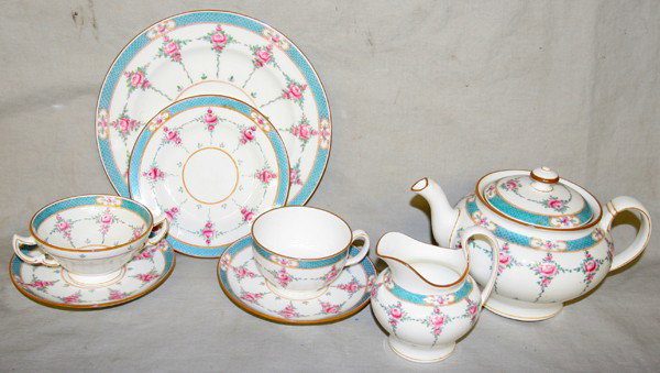 MINTON ENGLISH PORCELAIN TEA & LUNCHEON SERVICE: MINTON ENGLISH PORCELAIN TEA & LUNCHEON SERVICE, 41 PIECES:Rose pattern. 8 cream soups W 5", 8 plates Dia 8 3/4", 7 plates Dia 6", 7 cups & 7 saucers Dia 5 1/2", pedestal compote dish Dia 7 1/2", teap