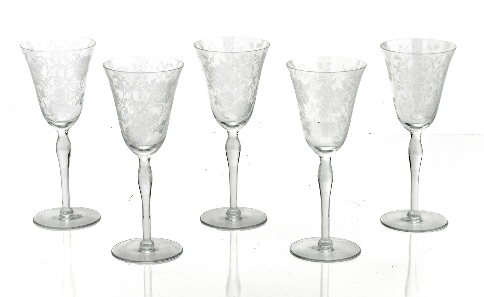 FOSTORIA QUALITY ETCHED GLASS WINE GOBLETS, 12 PCS, H 8.25", DIA 3.5": FOSTORIA QUALITY ETCHED GLASS WINE GOBLETS, 12 PCS, H 8.25", DIA 3.5" A collection of twelve Fostoria quality etched glass wine goblets. No maker's marks/branding to the underside. From a home on Bluf