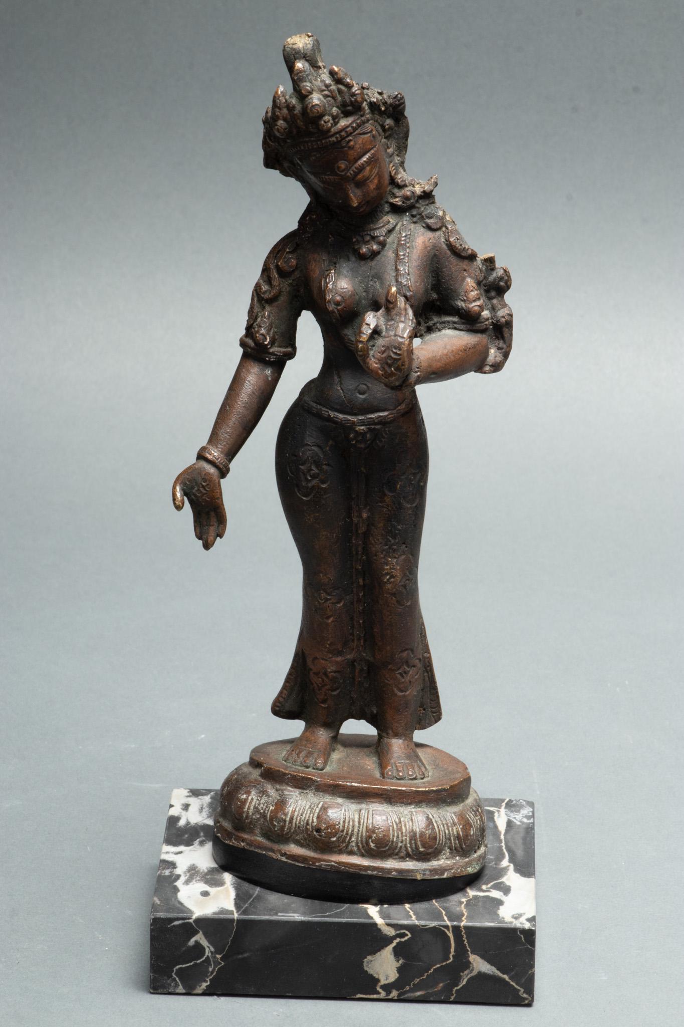 INDIAN WEIGHTED BRONZE SCULPTURE, H 9", W 3", THE HINDU GODDESS PARVATI (1 of 4)