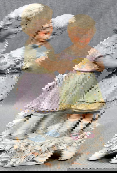 GERMAN BISQUE GIRL FIGURE GROUP: GERMAN ANTIQUE BISQUE 2 GIRL FIGURE GROUP, H 10":