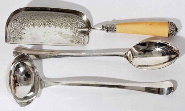 SILVER PLATE STUFFING SPOON, LADLE & SCOOP: SILVER PLATE STUFFING SPOON, LADLE & CRUMB SCOOP, THREE, L 13":Including 1 stuffing spoon marked "Leonard Silverplated, Italy", 1 punch ladle marked "Silverplated Italy" and 1 silver plate and ivorene