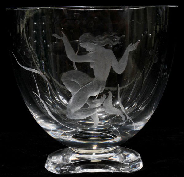 ORREFORS CRYSTAL VASE, #276/ 862, H 6": ORREFORS CRYSTAL VASE, #276/ 862, H 6", W 6 1/4":Clear crystal vase with engraved mermaid.