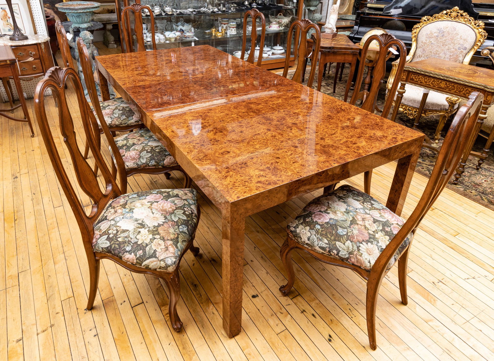 Burlwood Dining Table & 8 Chairs, H 29’’ W 42’’ L 72’’: Burlwood Dining Table & 8 Chairs, H 29'' W 42'' L 72'' Modern table having burlwood veneer, straight legs, (8) Louis XV style walnut high back side chairs, and one 18" leaf.